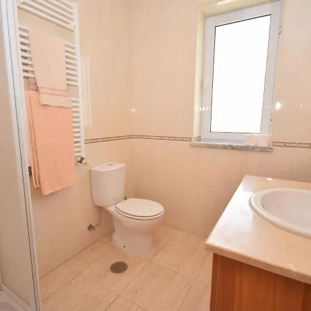 Scenic In Foz Do Arelho With Private Swimming Pool *